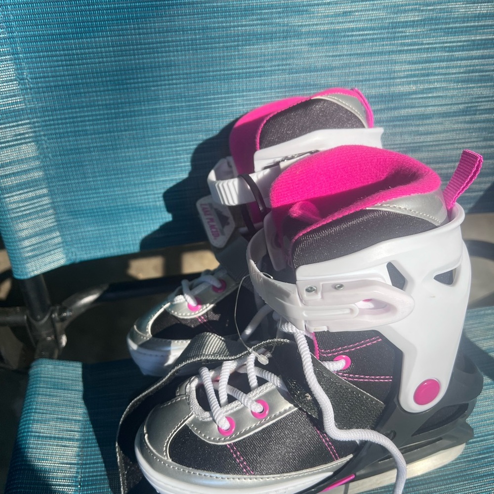 Pink Sporty Adjustable Skates with Sleek Design